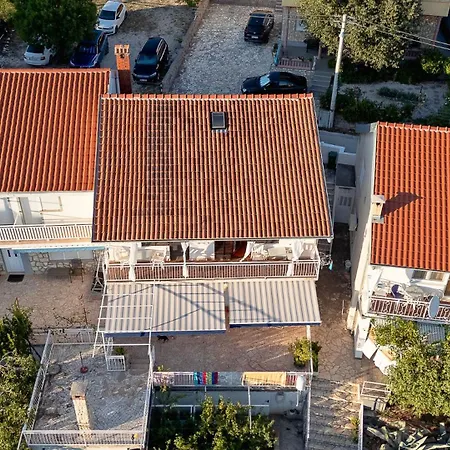 Porat Apartment Starigrad Paklenica