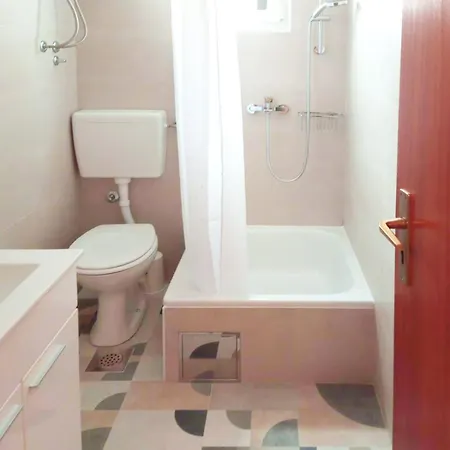 Porat Apartment
